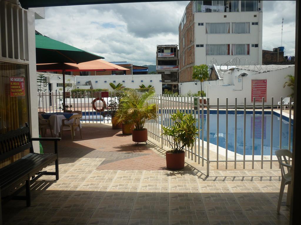 Hotel Calamo Plaza Pitalito Exteriér fotografie